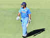 MS Dhoni seeks Shastri's advice in testing times
