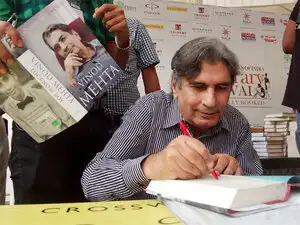 The founder-Editor of 'Outlook' magazine breathed his last at All India Institute of Medical Sciences (AIIMS) where he was admitted. The founder-Editor of 'Outlook' magazine breathed his last at All India Institute of Medical Sciences (AIIMS) where he was admitted.