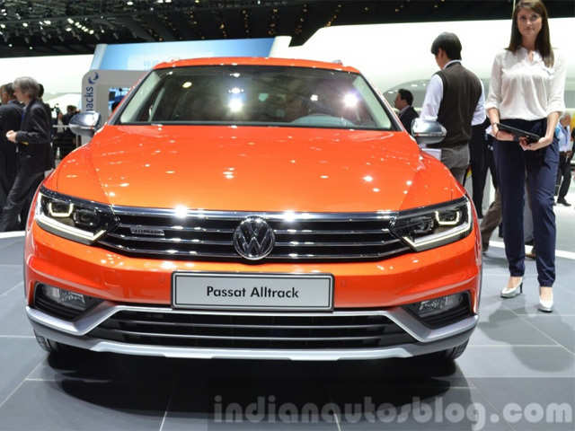 Volkswagen Passat Alltrack unveiled at 2015 Geneva Motor Show