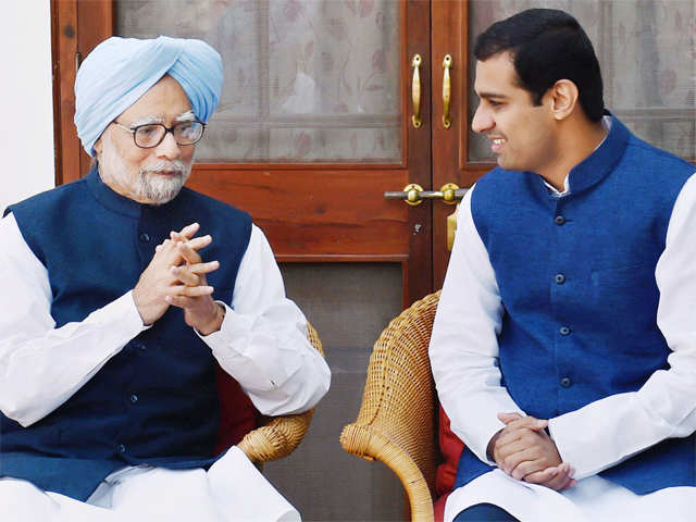 Members of NSUI meet Manmohan Singh
