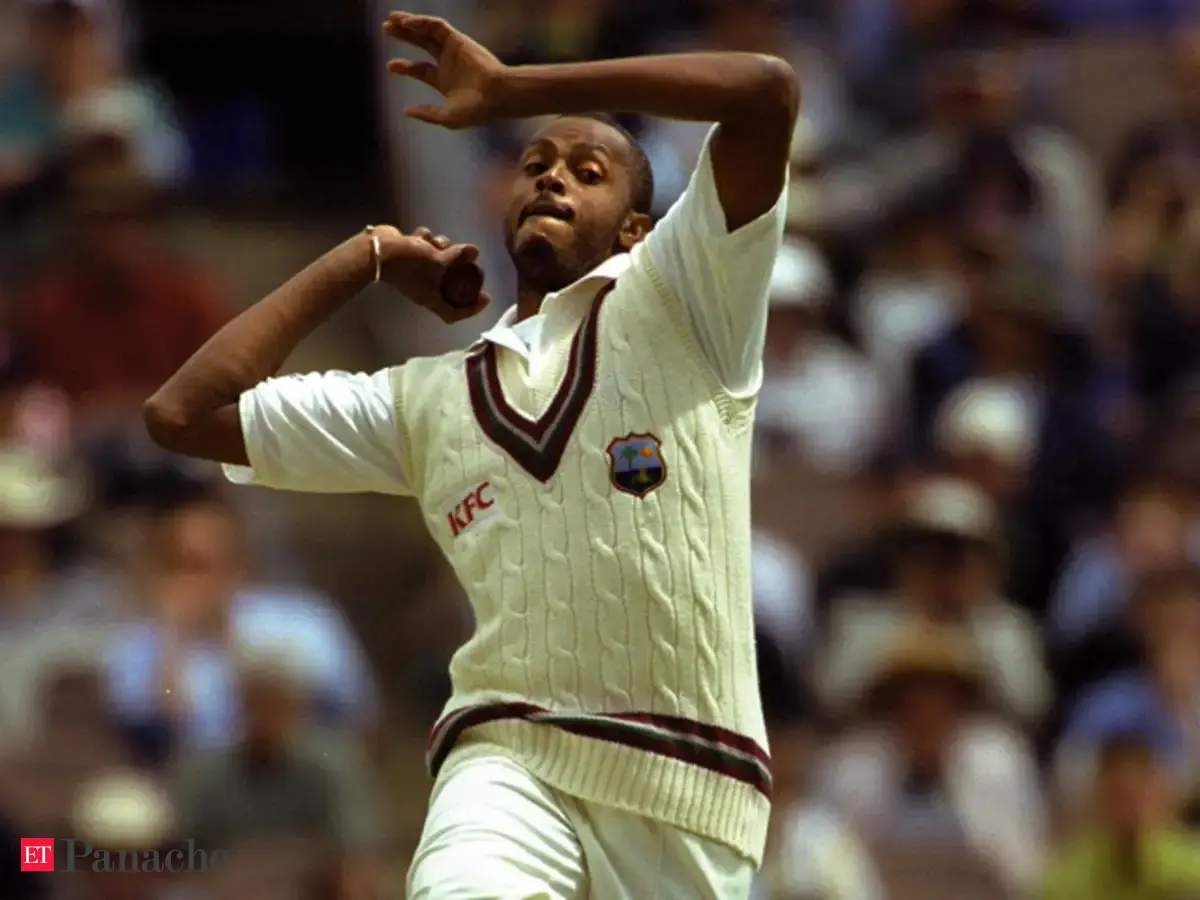 Courtney Walsh: Gentleman at work - The Economic Times
