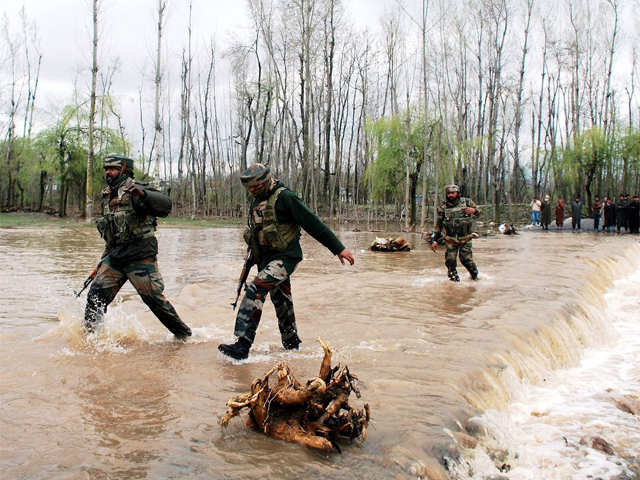 Army personnel carry out rescue operation