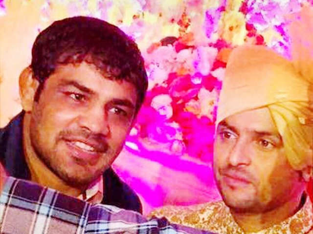 Sushil Kumar with Suresh Raina at his wedding ceremony