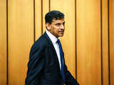 Rajan likely to hold key rates, may cut CRR: ET poll