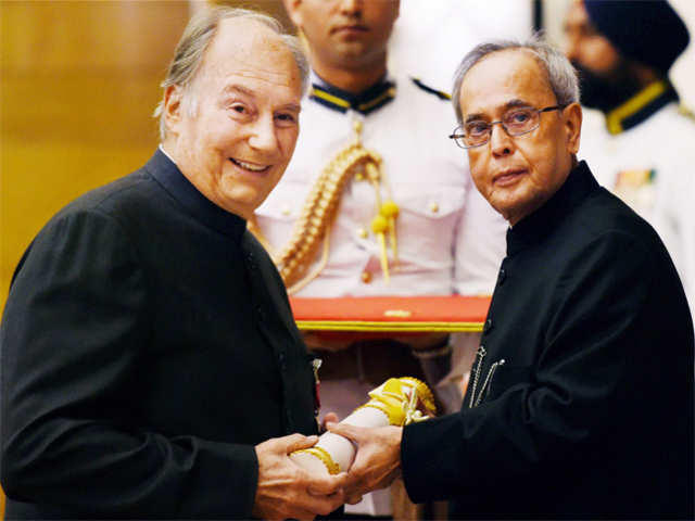 Prince Karim Aga Khan awarded the Padma Vibhushan