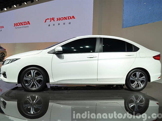 Engine - Chinese-spec Honda City showcased at Auto Shanghai 2015 