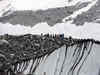 10 climbers dead in quake-triggered avalanche on Mount Everest