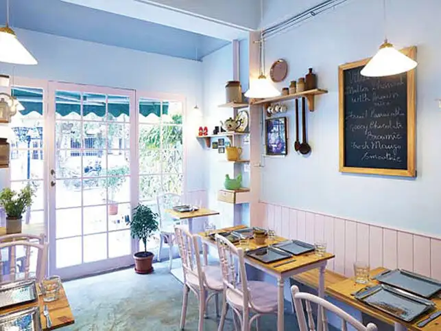 Villa Vandre is a cafe that's born out of love for food and seeing other people enjoy it. And that's exactly what you'll do there too. Villa Vandre is a cafe that's born out of love for food and seeing other people enjoy it. And that's exactly what you'll do there too.