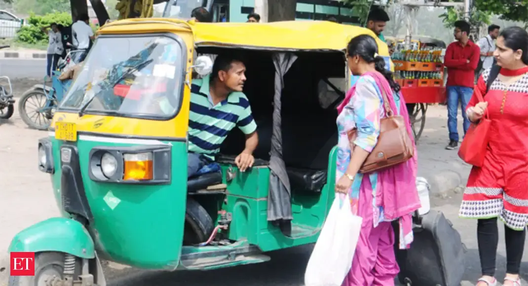 Autos balance hyperlocal deliveries The Economic Times
