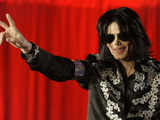 Family plans to bury Jackson in Neverland: Report
