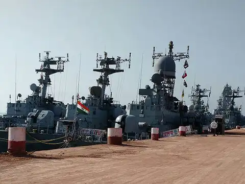 Improve coordination with other maritime agencies
