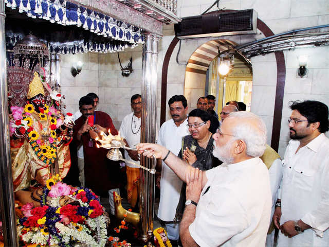 PM Modi at Kali Temple