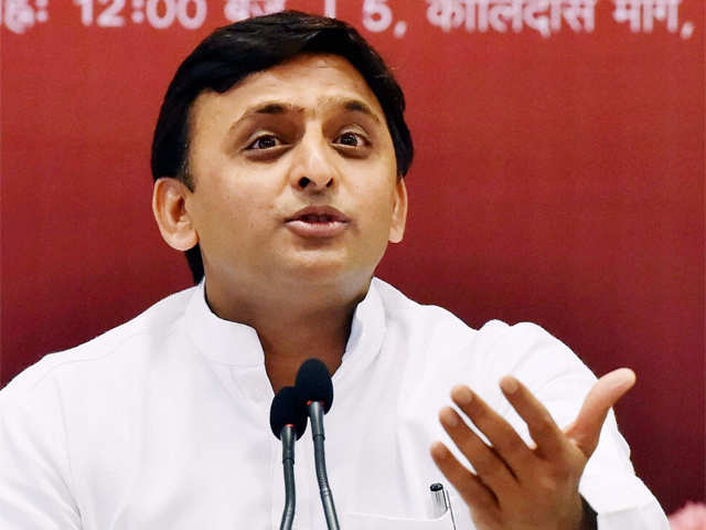 UP CM declares 2015-16 as Kisan Varsh