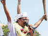 Odds stacked against Delhi CM Arvind Kejriwal; experts in favour of LG Najeeb Jung