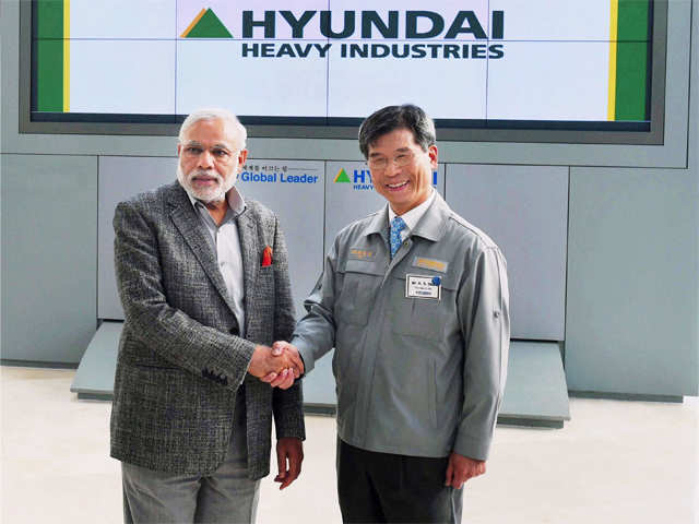 PM Modi with Hyundai Heavy Industries chairman
