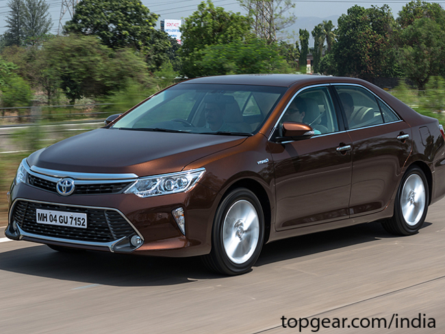 Toyota Camry Hybrid The Eco Friendly With Good Looks The Economic Times
