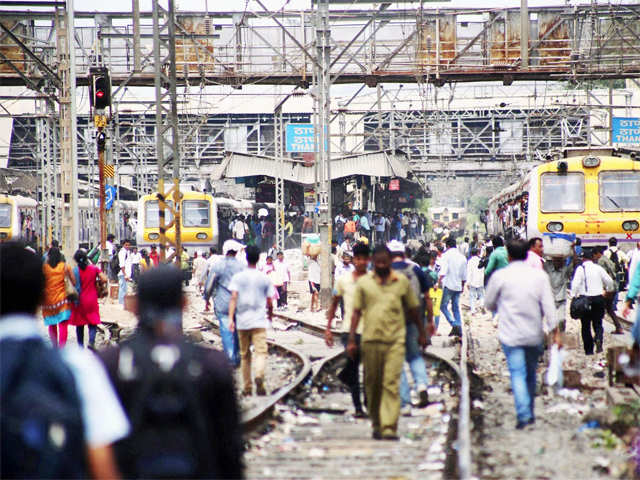 Train services disrupted in Thane