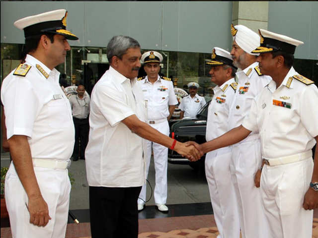 Manohar Parrikar meets the naval commanders