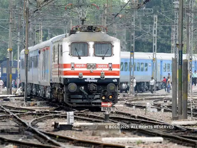 Fastest And St Train Ten Interesting Facts About Indian Fastest And St Train