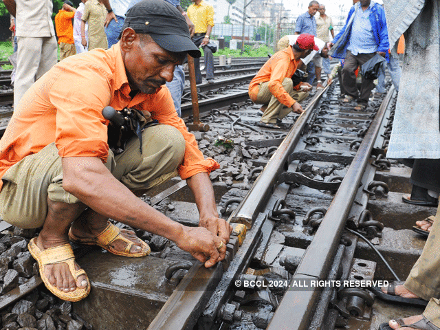 Fracture on a track being repaired