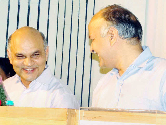 Manish Sisodia at launch of DJB tracker