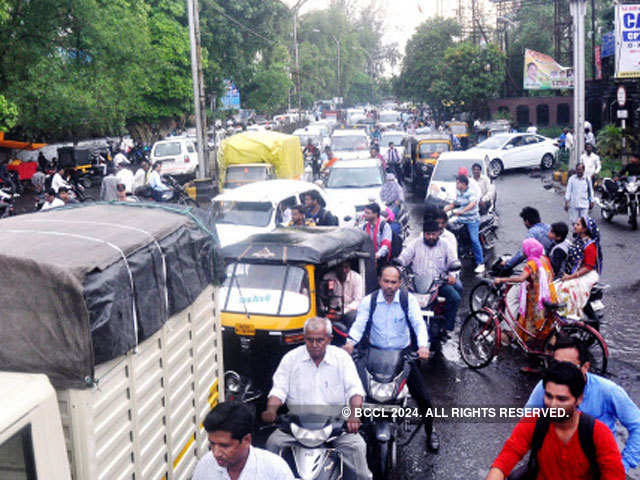 Traffic jam between Ramjhula and Nagpur Railway Station