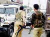 Blast in police van kills Pakistani militant, 5 policemen injured