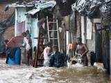 Submerged Wadla slum 