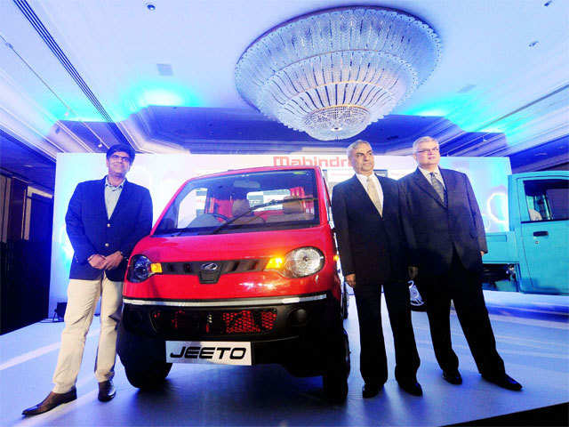 Mahindra& Mahindra launches mini truck Jeeto