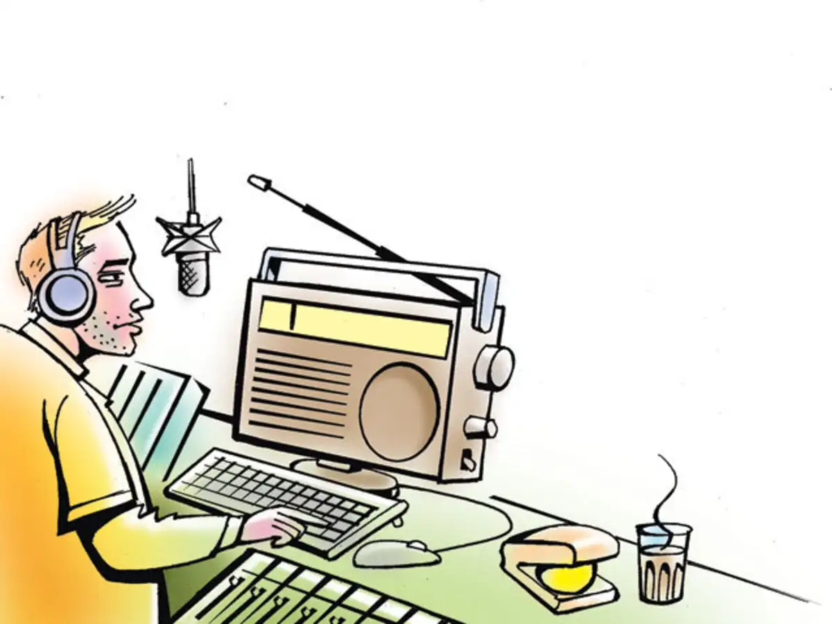 Vividh Bharati Latest News Videos Photos About Vividh Bharati The Economic Times On this station, for you, the best classic, old songs, news, folk content plays.