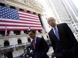 Buffett praises top management of Goldman