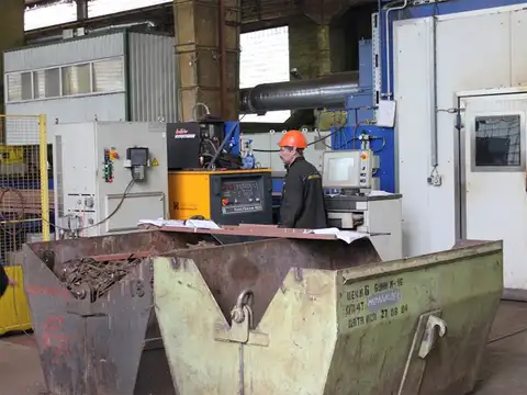 Laser cutting room