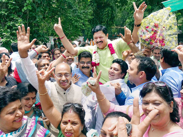 New BJP convener greeted by workers