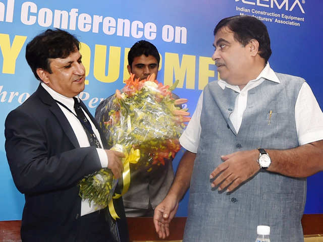 Nitin Gadkari during a National Conference on Highway Equipment