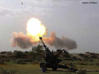 AmuthaBharathi on X: #Dhanush blaster Look with Gun + Solidar