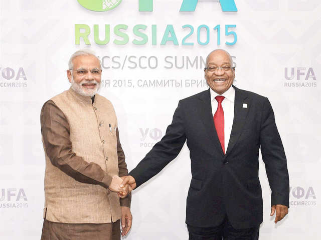 PM Modi with S African President Jacob Zuma