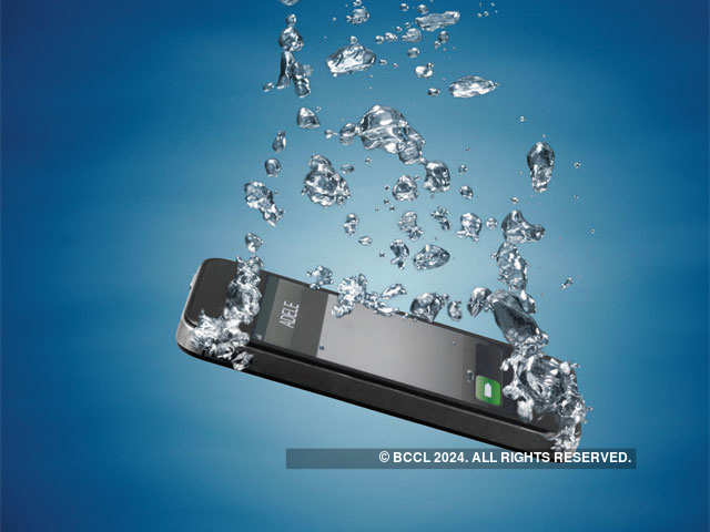 How to save a soaked waterlogged phone