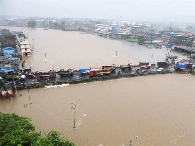 Heavy rainfall in Thane