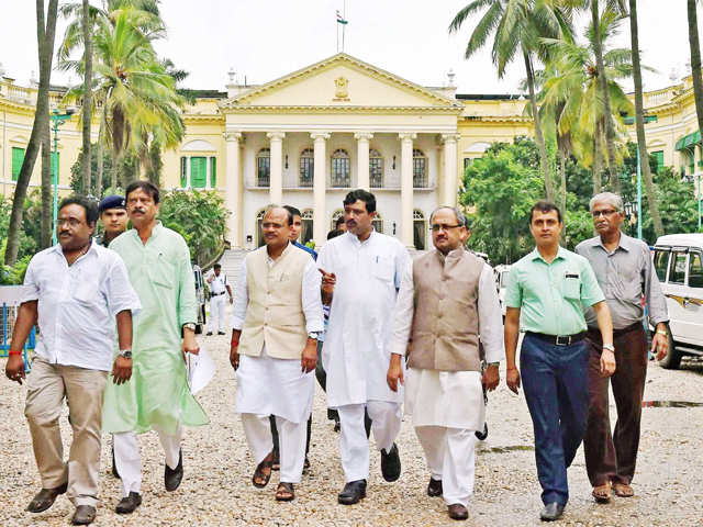 BJP leaders meet West Bengal Governor
