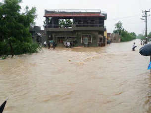Rajasthan: Incessant rainfall triggers flood-like situation