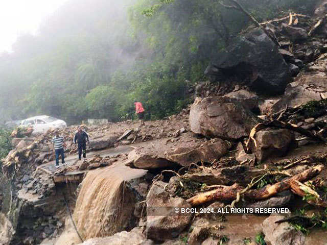 Landslide in Mount Abu due to heavy rains