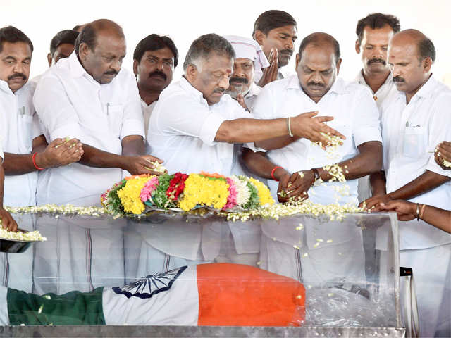 Tamil Nadu ministers pays their homage