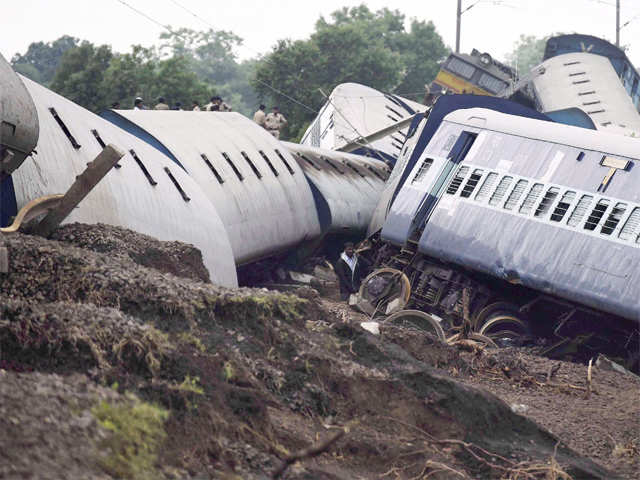 Wreckage of Kamayani Express and Janata Express trains