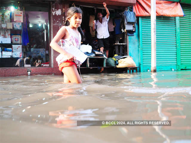 Water logged Muktaram Babu in Kolkata