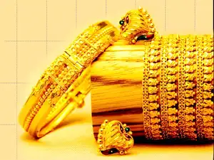 Indian Jewellers Strike Gold In Middle East The Economic Times Indian Jewellers Such As Joyalukkas Kalyan Jewelleralabar Gold Have Seen A 20