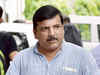 Arvind Kejriwal aide Sanjay Singh booed away by Yogendra Yadav supporters