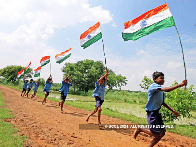 School children run with tricolour in West Bengal