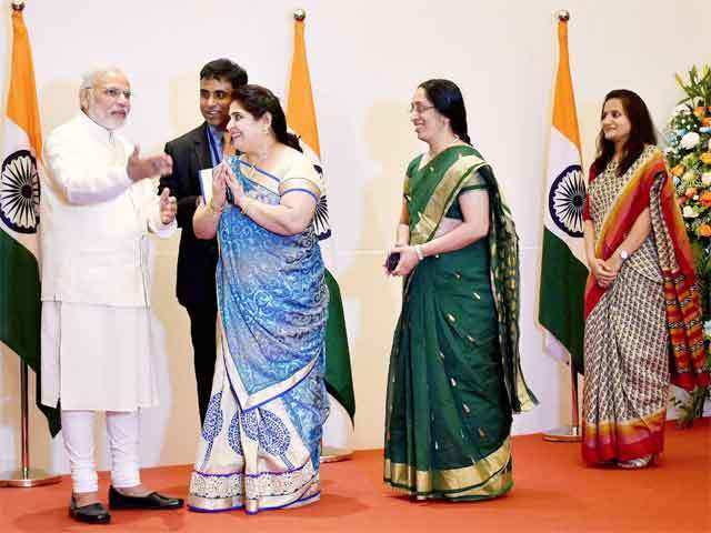 PM Modi with India community in Dubai