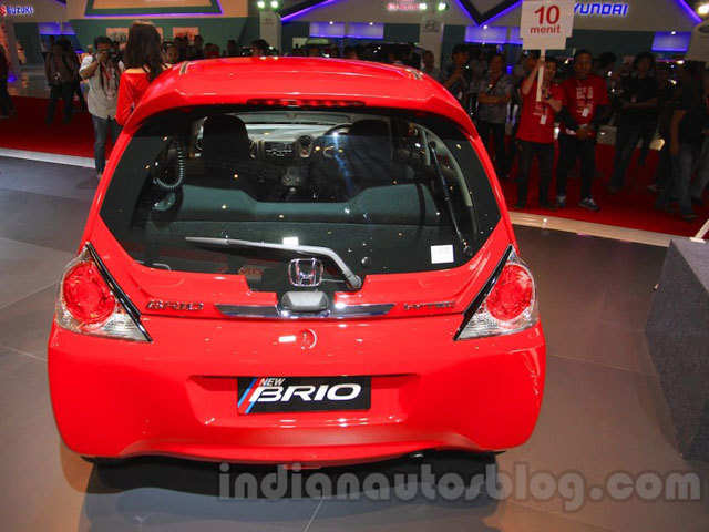 2015 Honda Brio Facelift Exterior Interiors Revealed