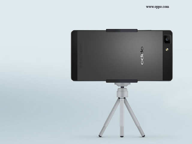 13MP shooter with Sony Exmor IMX214 BSI sensor